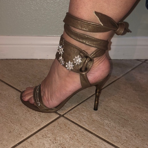 OGGI Genuine Leather Metallic Bronze With  Rhine stone Embellishments Heels S/39 - Picture 1 of 7